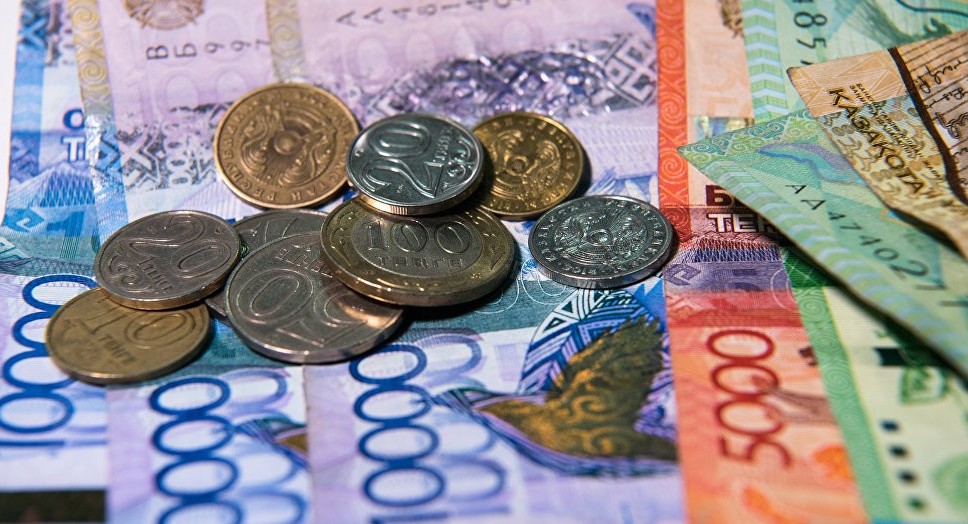 Валюталық және толықтыруға болатын теңгелік салымдардың мөлшерлемелері төмендетілді