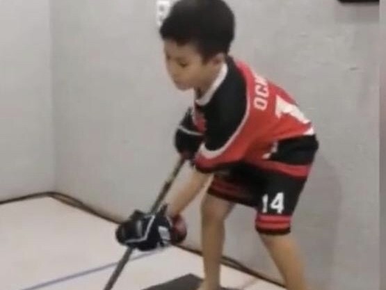 Қарағандылық спортшылар тұрғындарды онлайн-жаттығулармен қолдайды