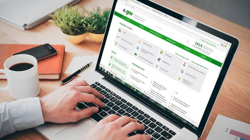 Қазақстандықтар мемлекеттік қызметтерді тек онлайн алатын болады