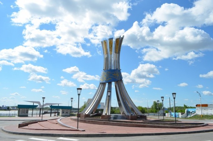 Қостанай: Полиция төтенше жағдай тәртібін бұзған дәмханалар мен сауық мекемелерінің тізімін жария етті