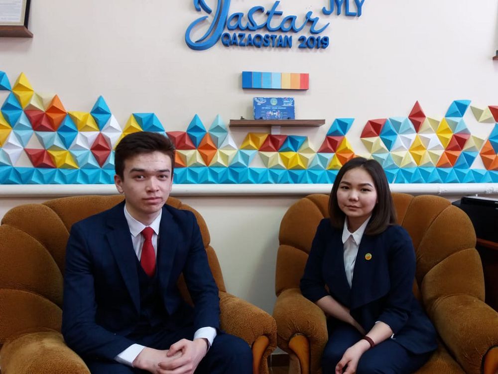 Елгезек Ернар мен ақ ниетті Айжан