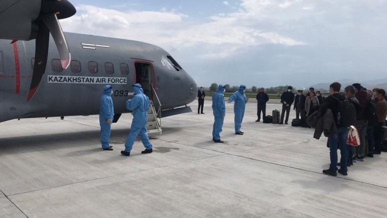Тәжікстаннан қазақстандықтар елге жеткізілді