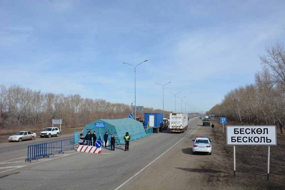 Петропавлдың блок-бекеттерінен бір түнде 800-ден астам көлік өтті