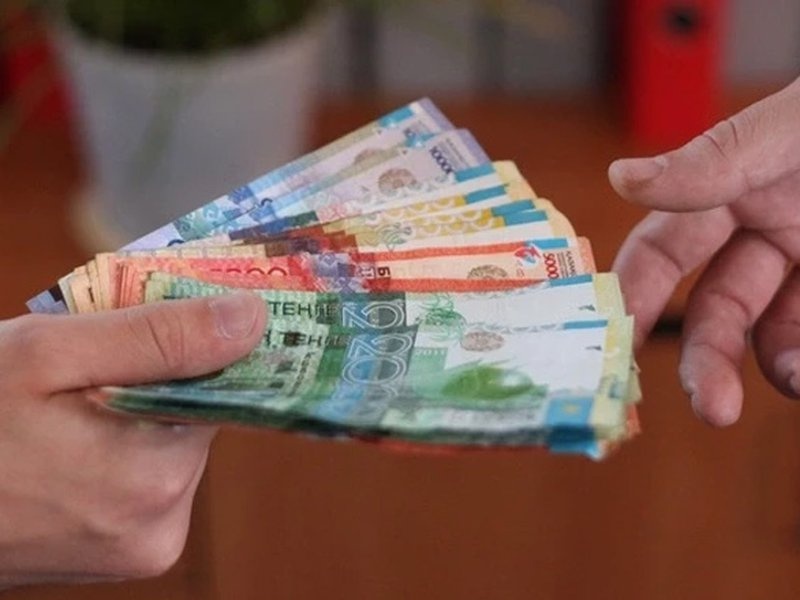 Қарағанды қаласының жер қатынастары, сәулет және қала құрылысы бөлімінің қызметкерлері пара алуда күдікті болды