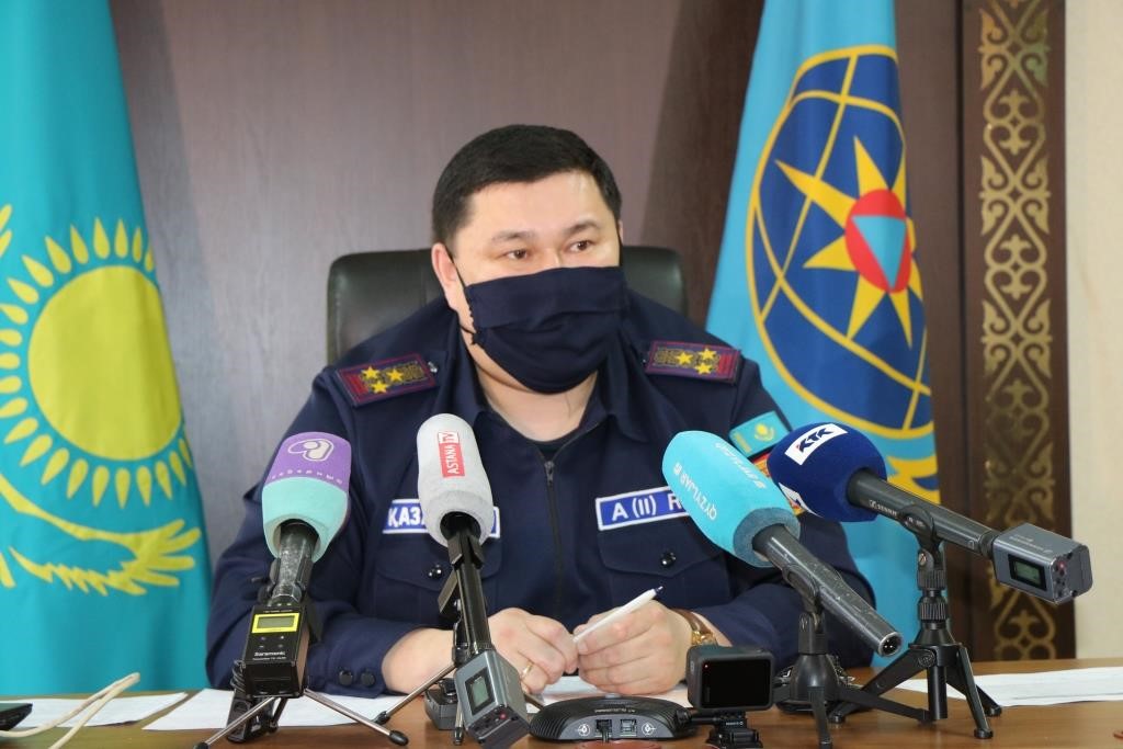 Тілсіз жауға тізгін бермеу керек