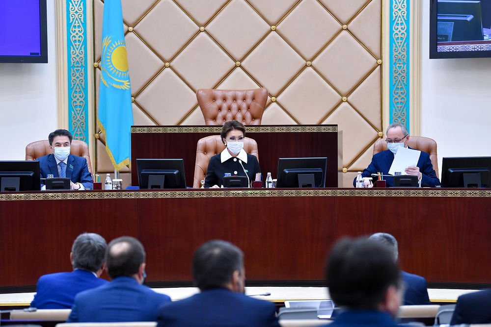 Дағдарысқа қарсы іс-шараларды ширату керек