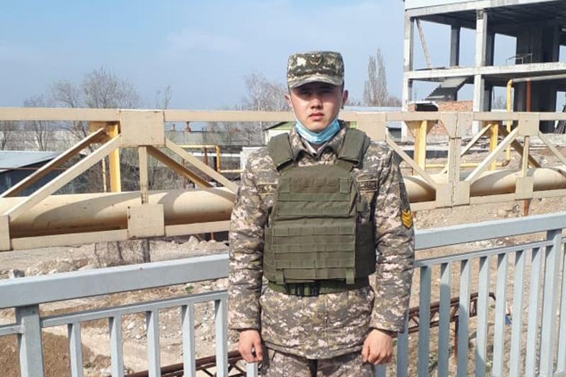 Алматылық курсант бойжеткенді өлімнен құтқарды