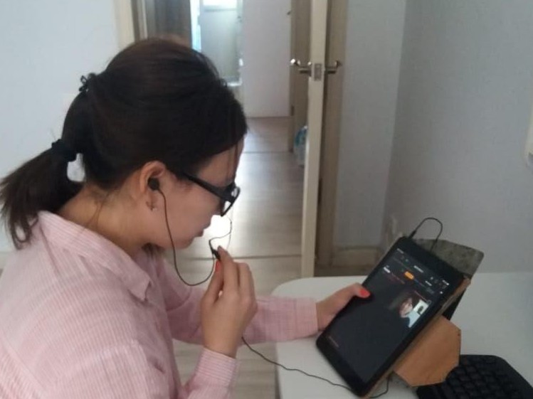 Алматыда бейне-қоңырауларға жауап беретін 50 оператор отыр