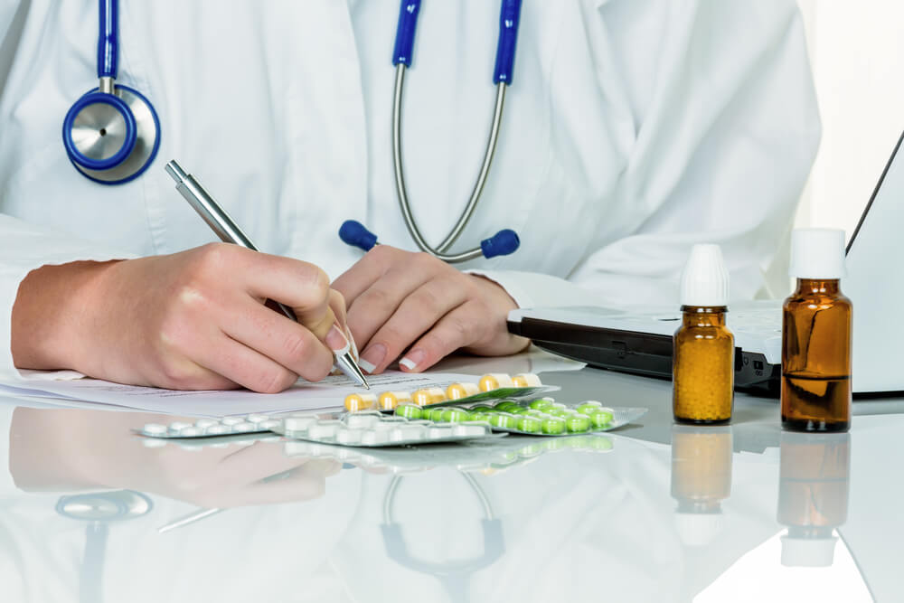 Алматы: Дәріханаларға қомақты айыппұлдар салынса да, заңбұзушылықтар бар