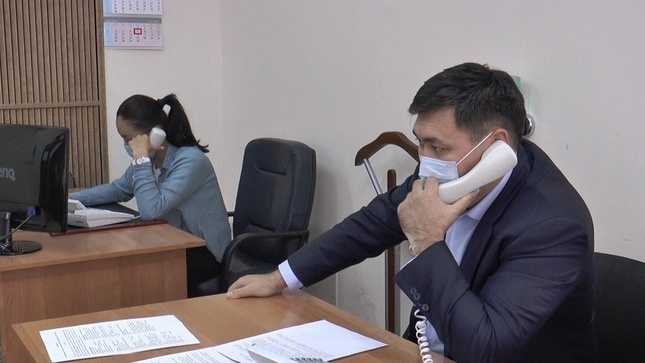 Алматының бас полицейі Call-орталықта кезекші