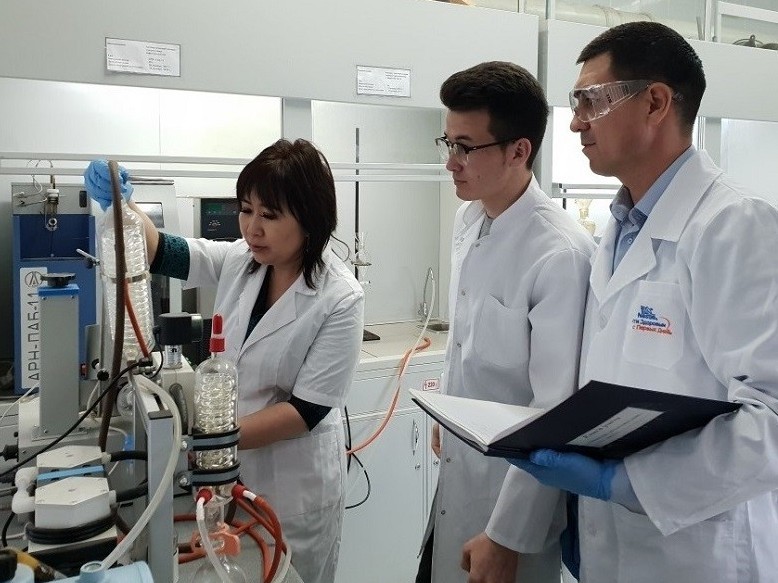 ҚазҰУ ғалымдары дайындаған антисептик өз тиімділігін көрсетті