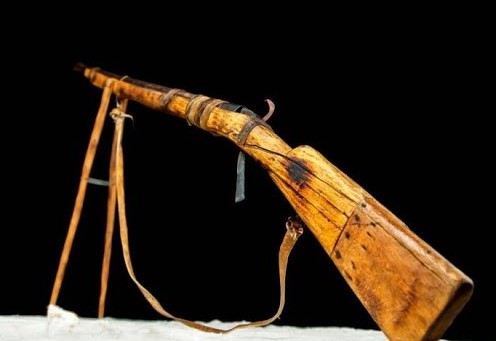 Аю атқан мылтықтың дүмі