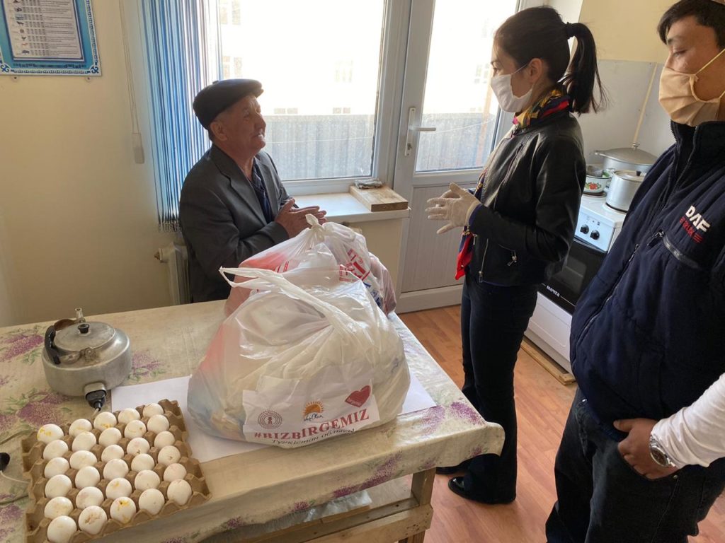 Түркістан: Қайырымды қырық әйел