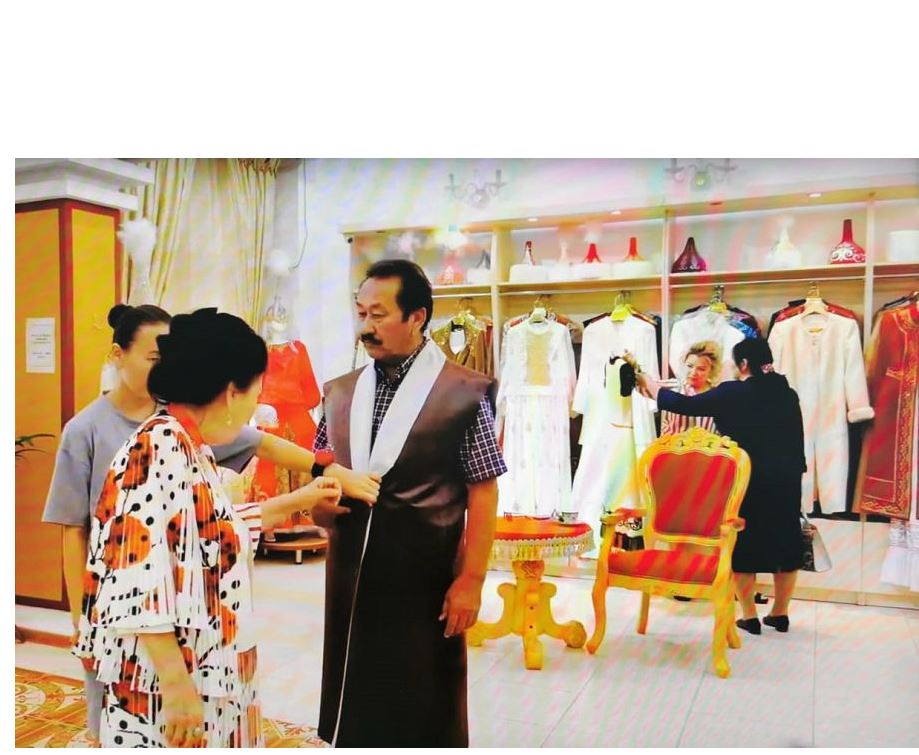 Тігін машинасын тұмар еткен шебер