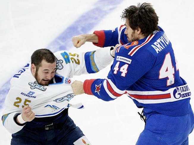 Рысбаев пен Артюхиннің төбелесін 3.2 миллион адам көрген