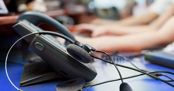 Студенттер сұрақтарына жауап беретін Call-орталықтар