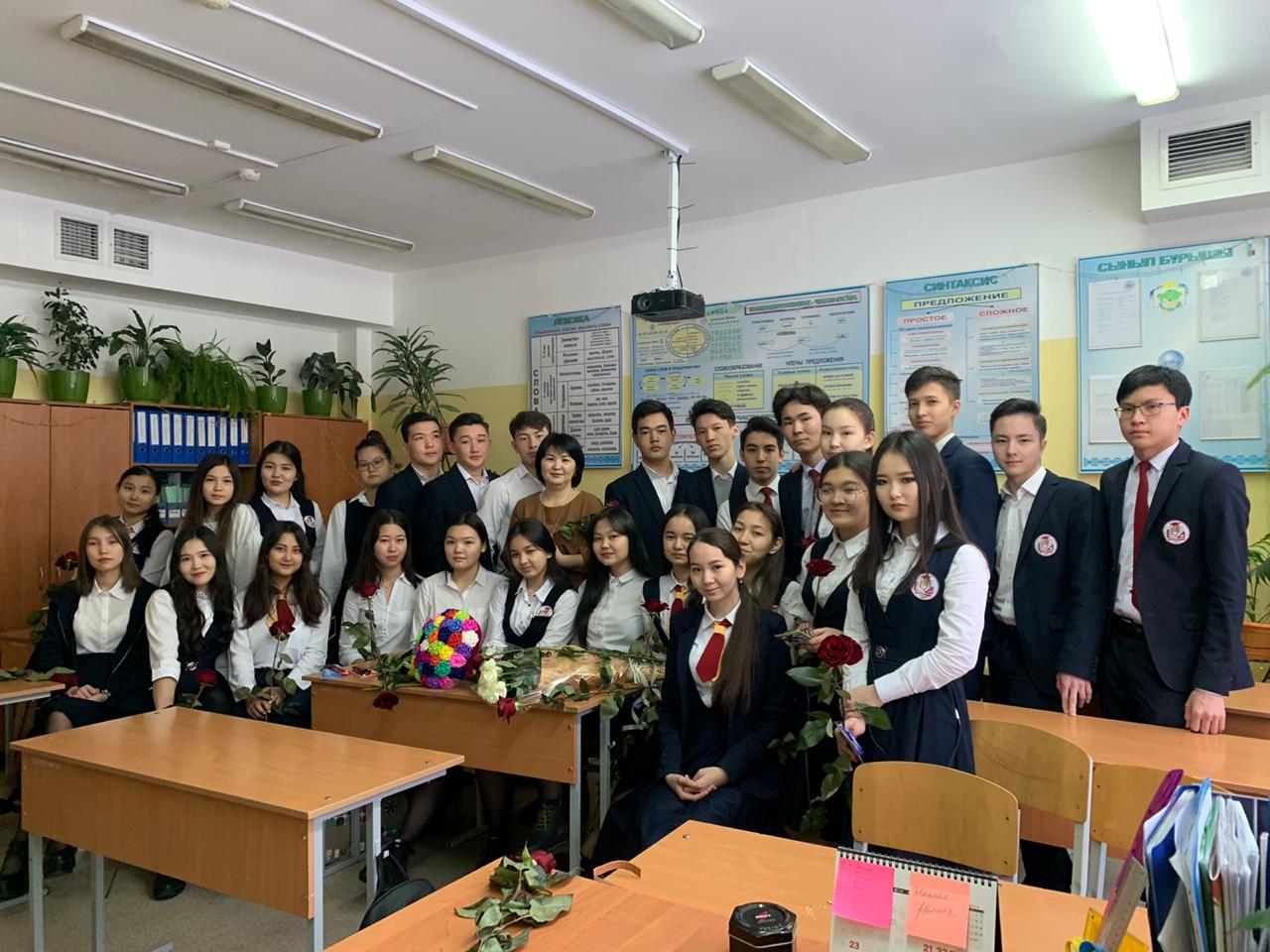 Ұстазымен мақтанатын мектеп