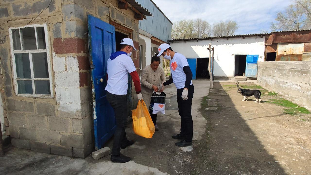 Еріктілер ел ертеңі үшін еңбек етуде