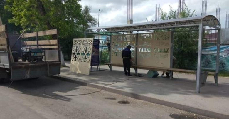 Тараз қаласындағы аялдамалар ұлттық оюлармен безендірілуде