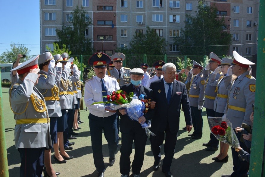 100 жасаған жүрек