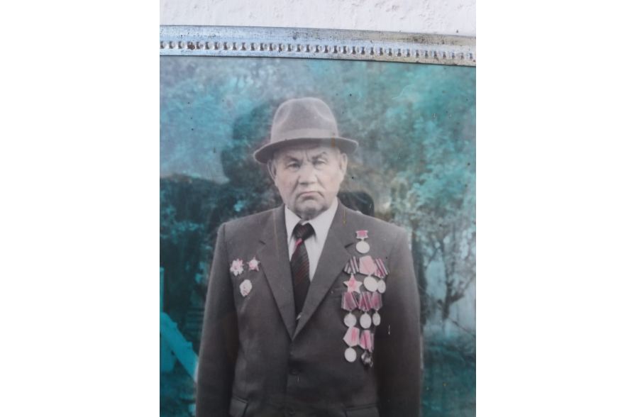 Қос майданның жеңімпазы