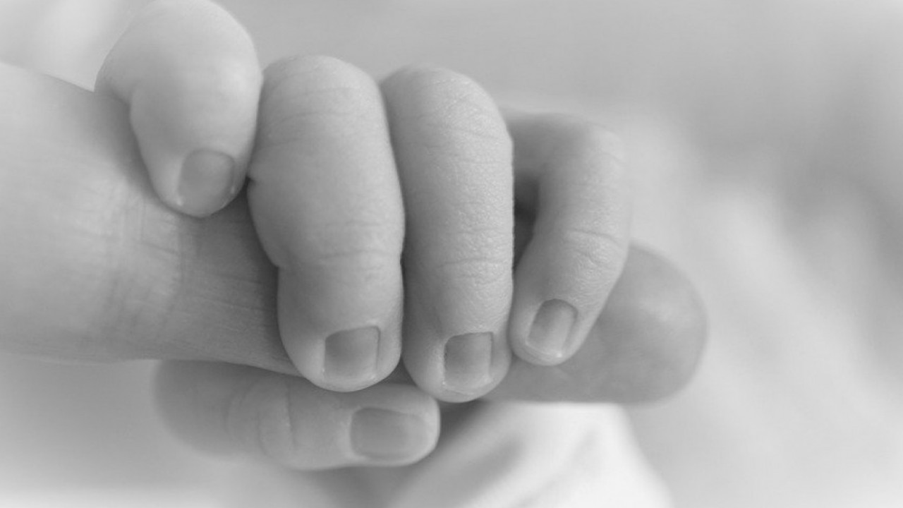 Атырау: Індет жұқтырған үшінші әйел босанды