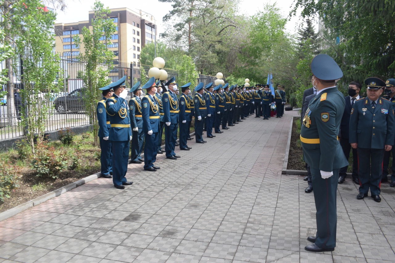 Оралда Азаматтық қорғаныс ардагеріне құрмет көрсетілді