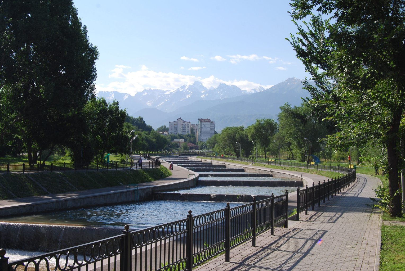 COVID-19: Алматы арқылы 28 шағын өзен ағып өтеді