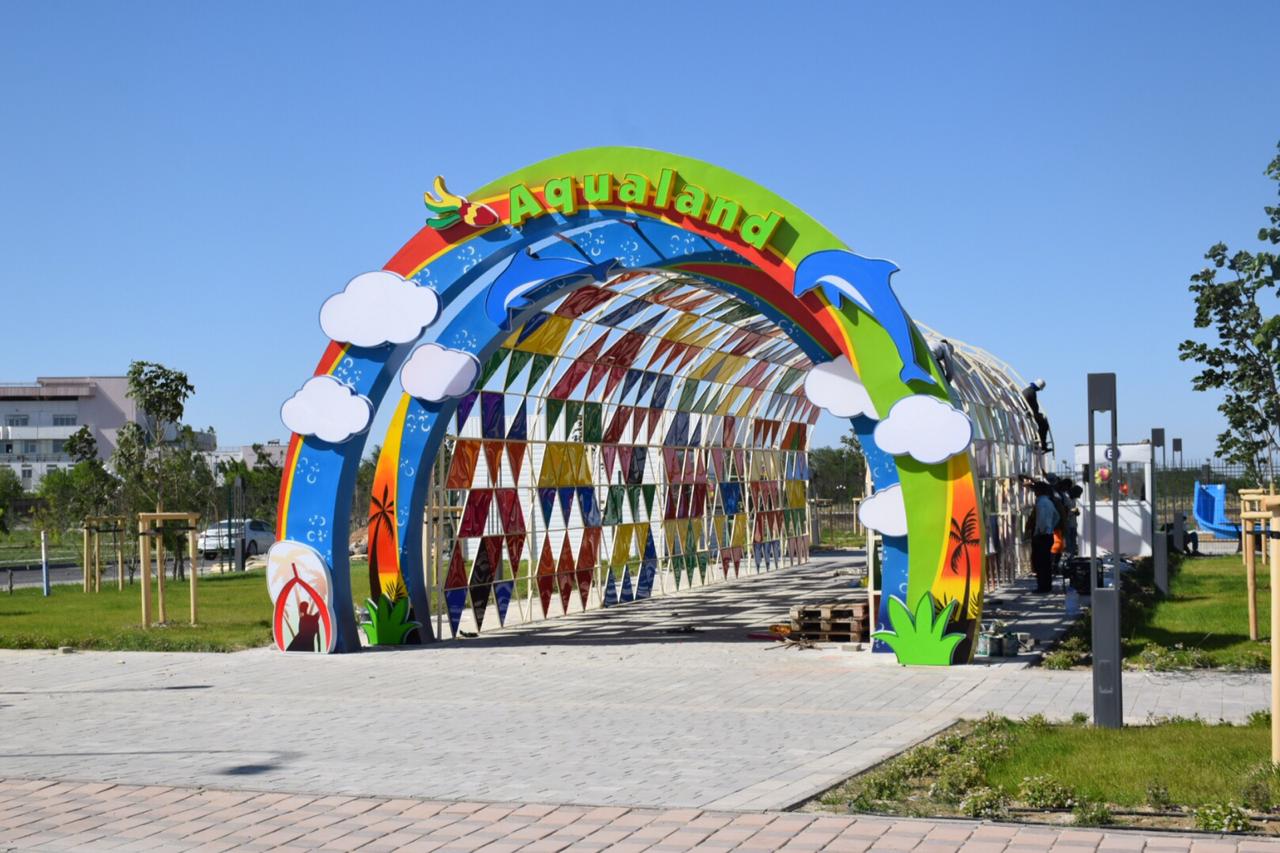 Түркістанда ашық аспан астында бассейн салынуда