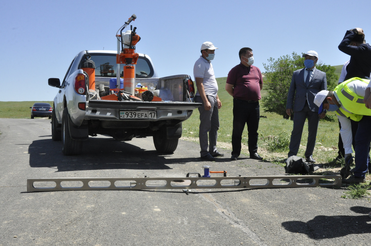 Түркістан: Жаңа салынған жолдарда кемшіліктер анықталды