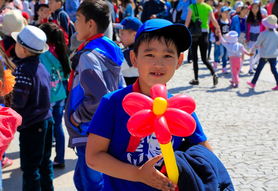 Ақтоты Райымқұлова балаларды қорғау күнімен құттықтады