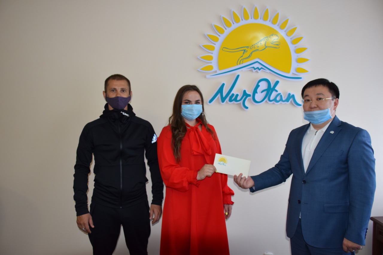 Nur Otan партиясы қостанайлық боксшыларға қолдау көрсетті