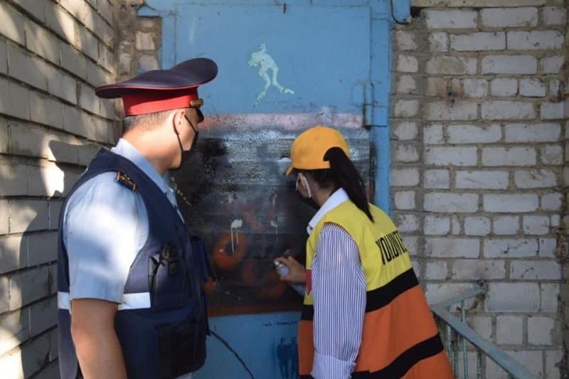 Атырауда есірткі жарнамалары өшірілді