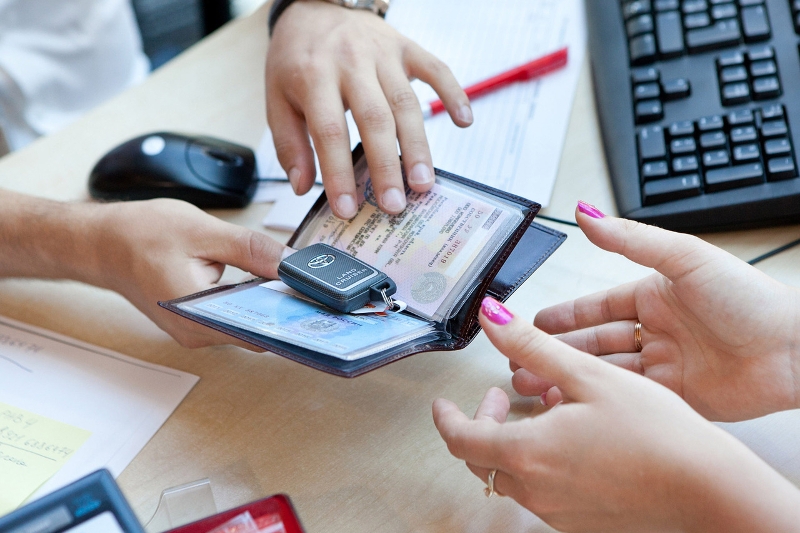 Заңды тұлғалар да көліктерін онлайн тіркей алады