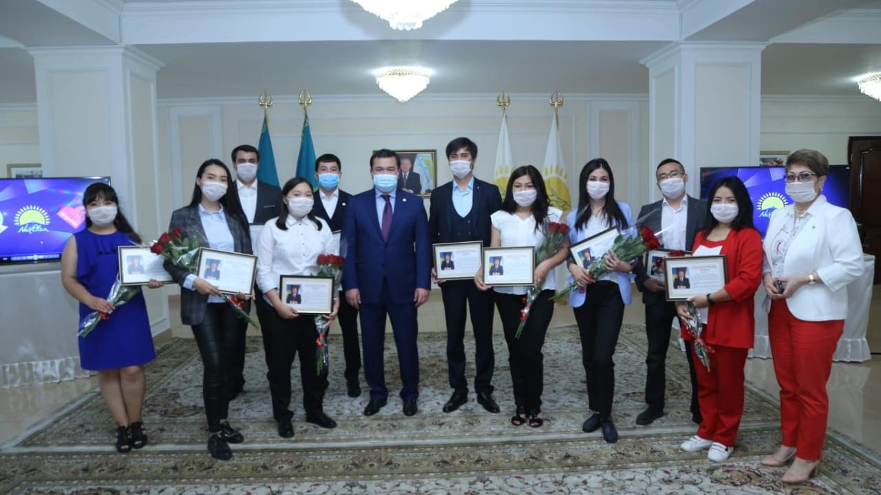 Қарағандылық еріктілердің еңбегі еленді