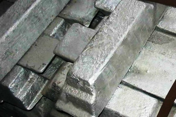 Қазақстанда жыл сайын қанша тонна мырыш пен қорғасын өндіріледі?