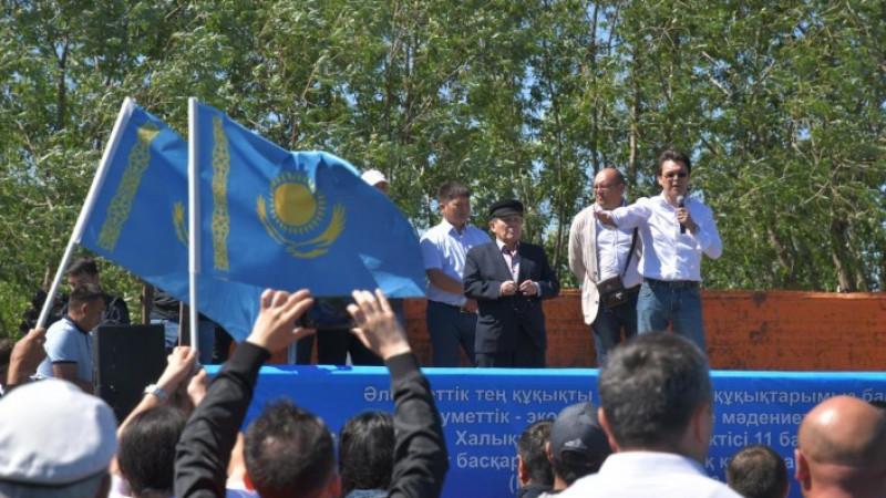 Президент: Бейбіт жиындарға қатысу – Қазақстан азаматтарының конституциялық құқығы