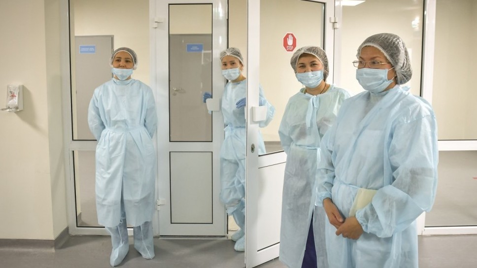 Алматы облысында 3 мыңнан астам медицина қызметкері жалпы сомасы 1,2 млрд. теңге үстемақы алды