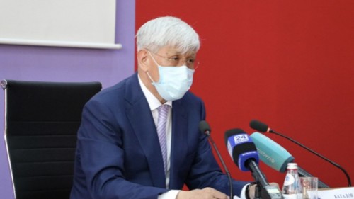 Амандық Баталов астаналық ауруханада емін жалғастыруда
