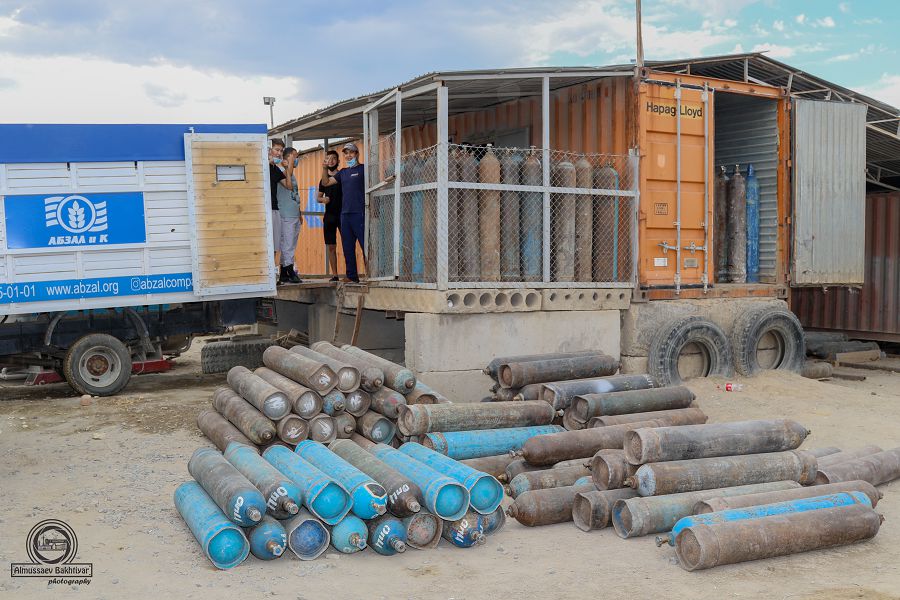 Еріктілердің елге көмегі