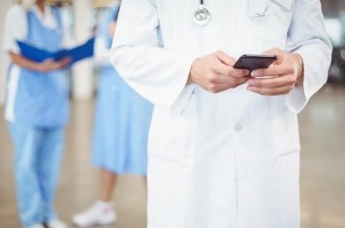 Медицина қызметкерлері тегін байланыспен қамтылмақ