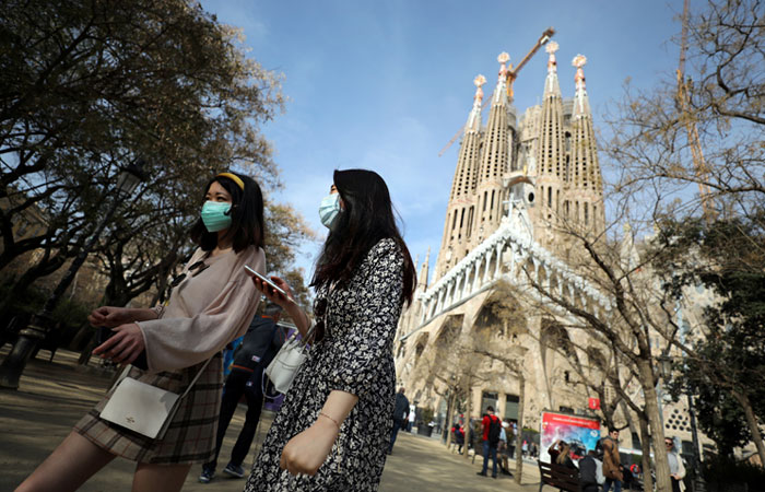 COVID-19: Испандықтар күресі