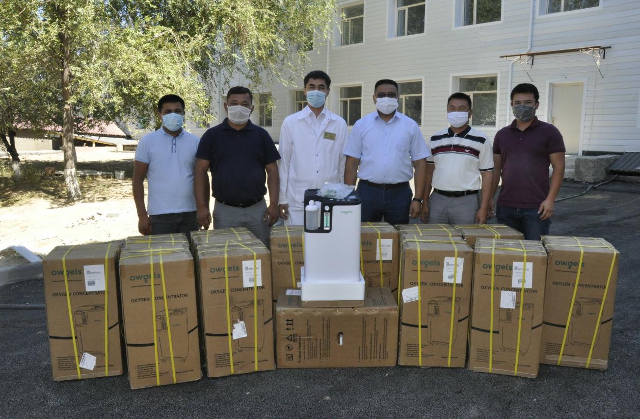 Түркістандық кәсіпкерлер ауруханаларға қажетті құрылғыларды тарту етті