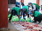 Алматыда 1200 мұқтаж жанға құрбандыққа шалынған ет таратылды