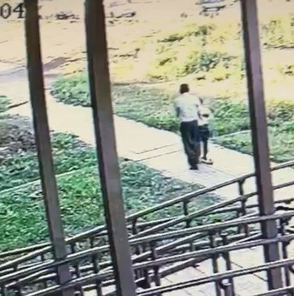 Оралда алты жасар қызды алып кетпек болған ер адам ұсталды