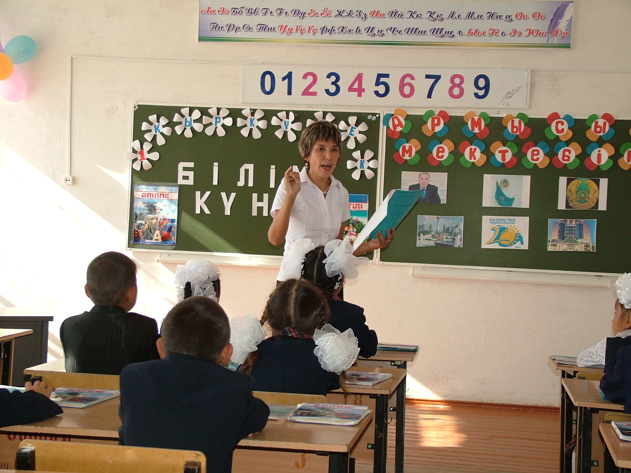 Батыс Қазақстанда 17 мыңнан аса оқушы оффлайн оқығысы келеді