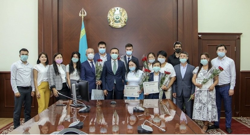 Қала әкімі спортшылармен кездесті