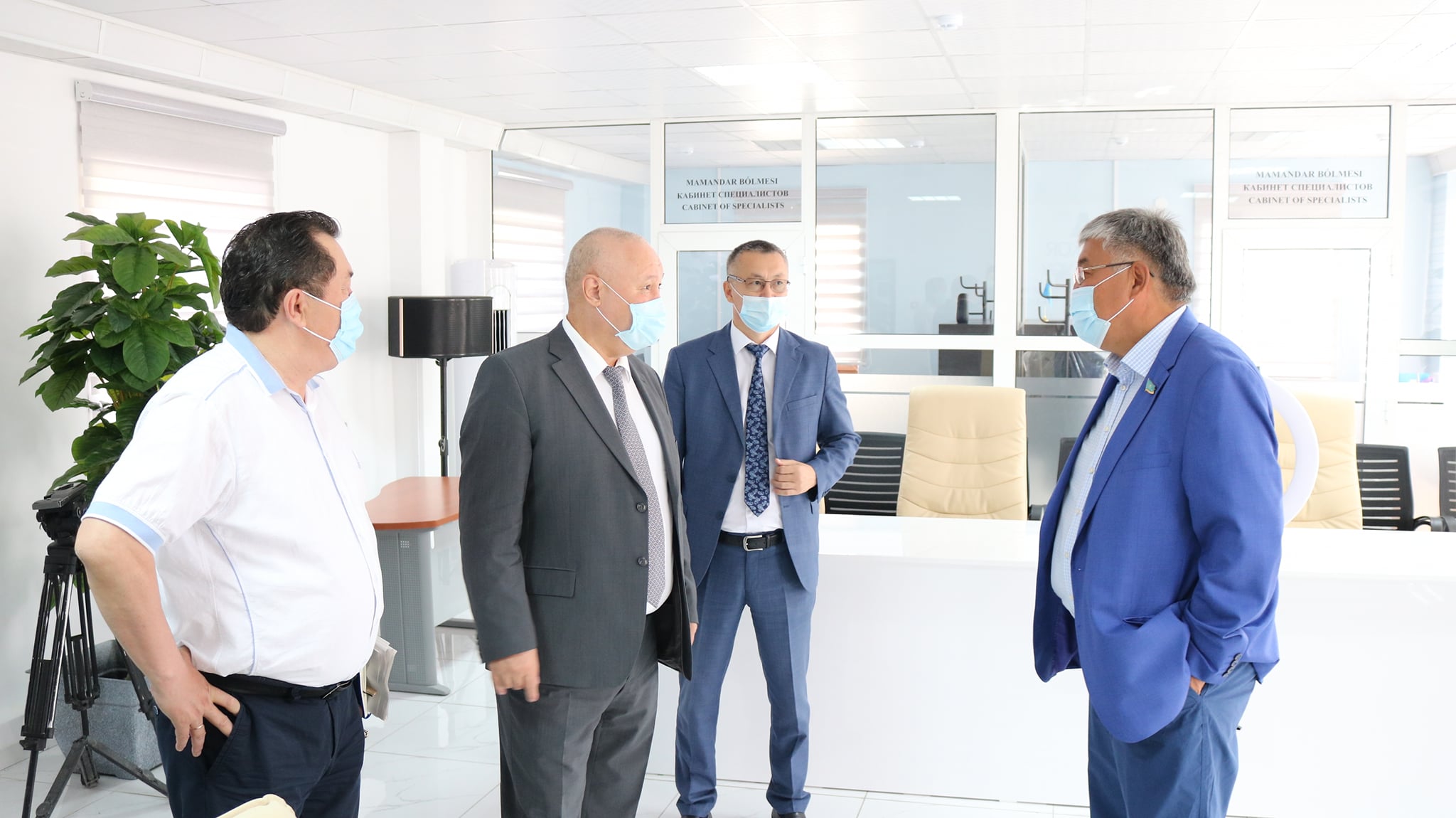 Сенатор орталық жұмысымен танысты