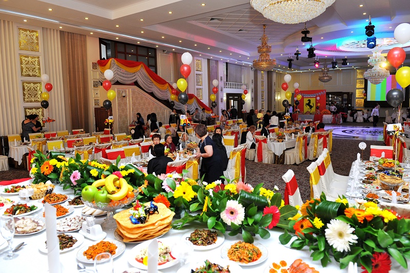 Жалған мақтан жарысы болып тұр