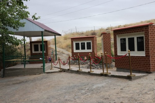 Үкаша ата құдығы